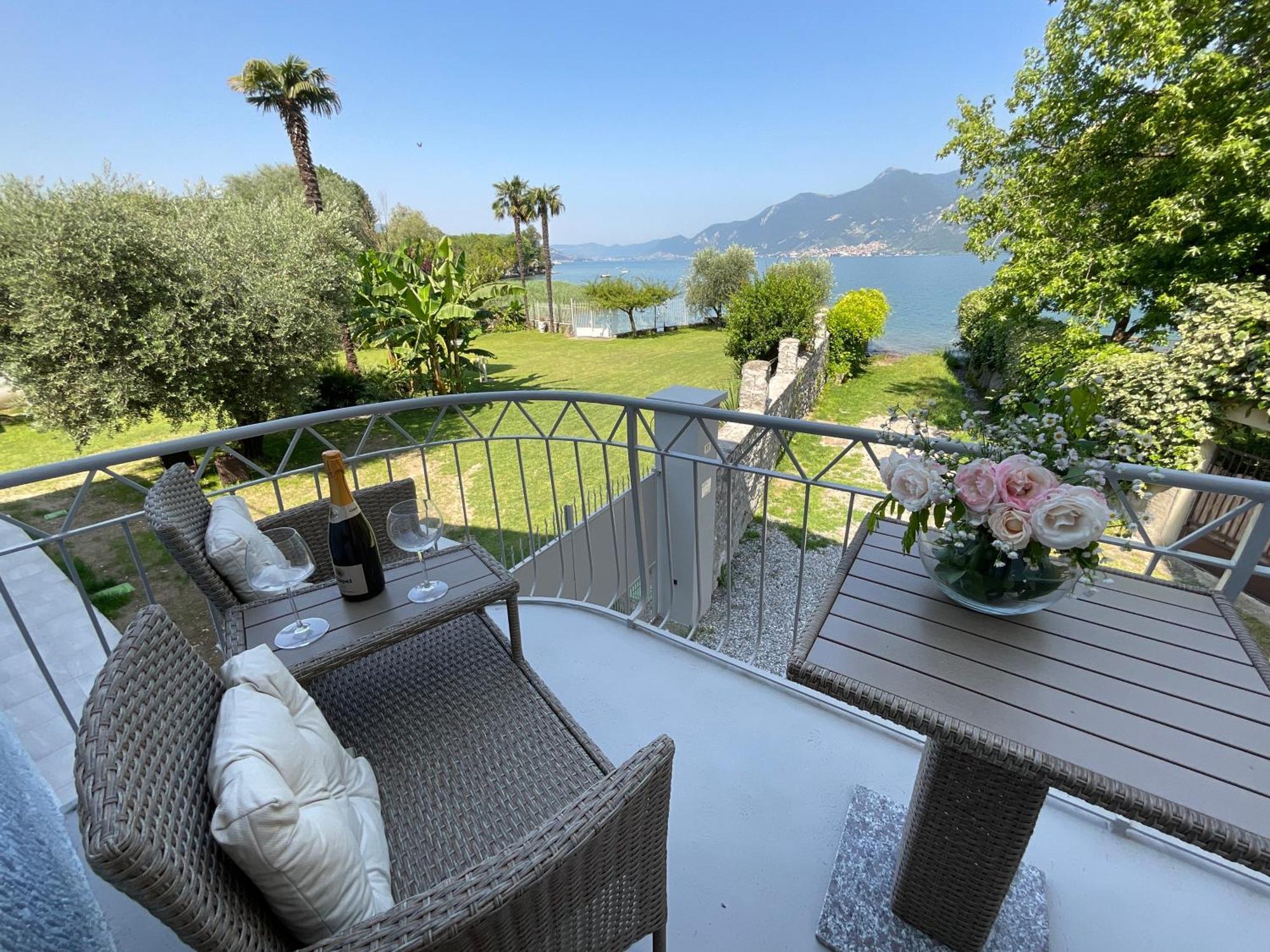 Villa Franca Pilzone Eksteriør billede